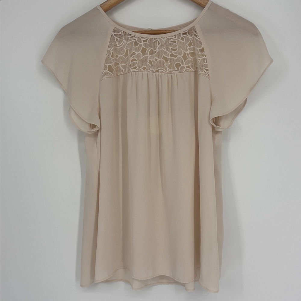 Maeve Cream Floral Lace Flutter Sleeve Semi-Sheer Blouse Women’s Size 4 in EUC!
